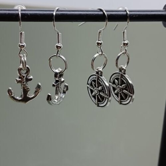 Lot of 4 Earrings Nautical Theme Silvertone Octopus Dolphin Compass Anchor - Picture 4 of 12